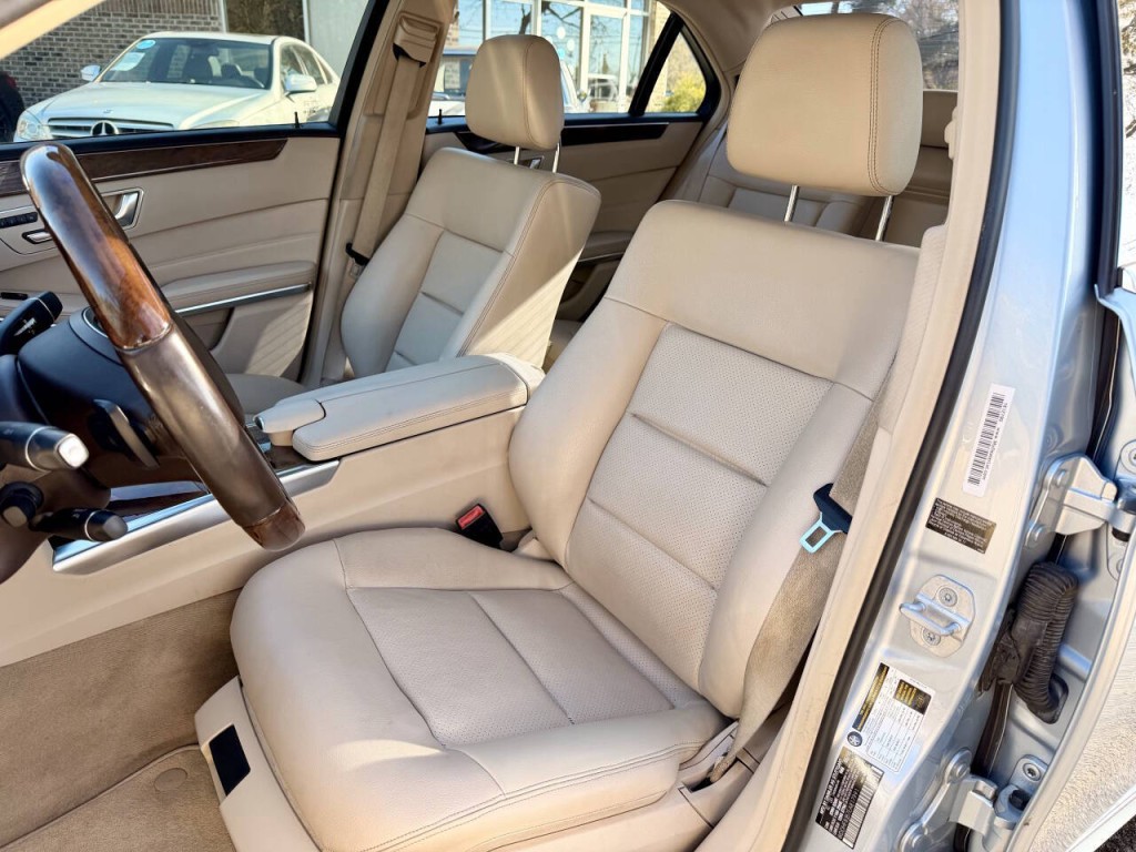 2014 Mercedes-Benz E-Class Image 37