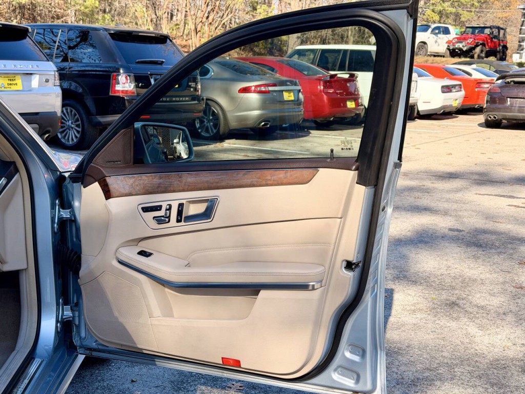 2014 Mercedes-Benz E-Class Image 39