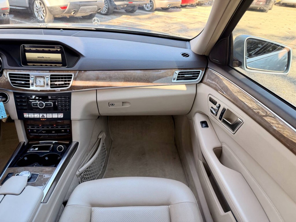 2014 Mercedes-Benz E-Class Image 62