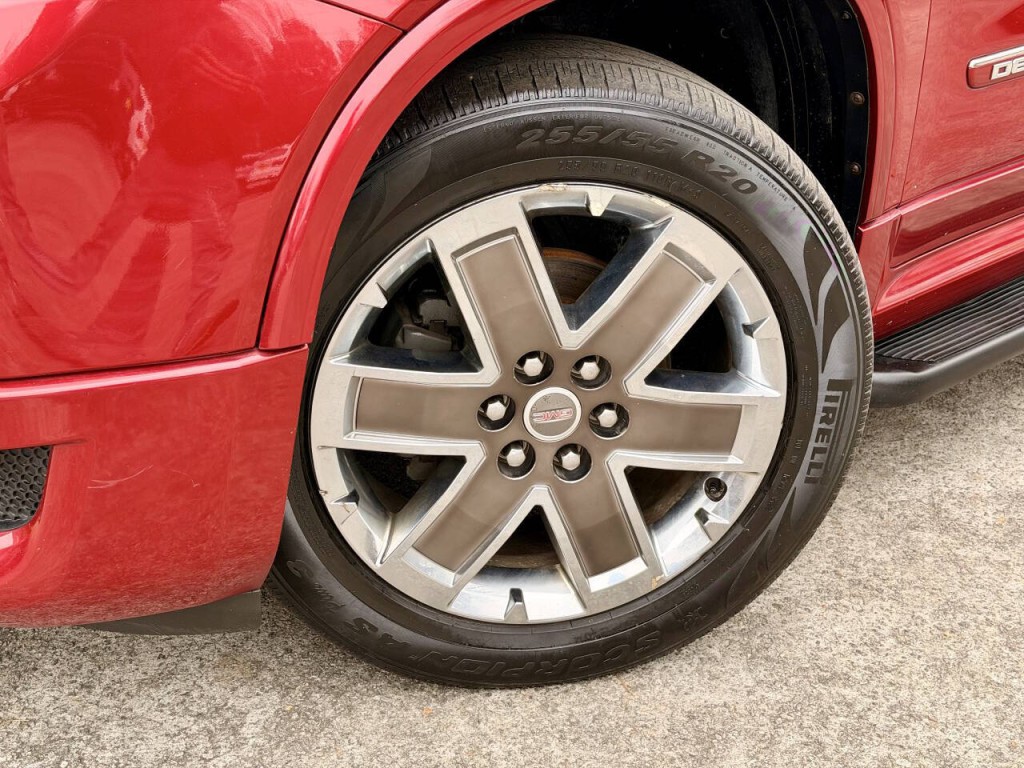 2012 GMC Acadia Image 8