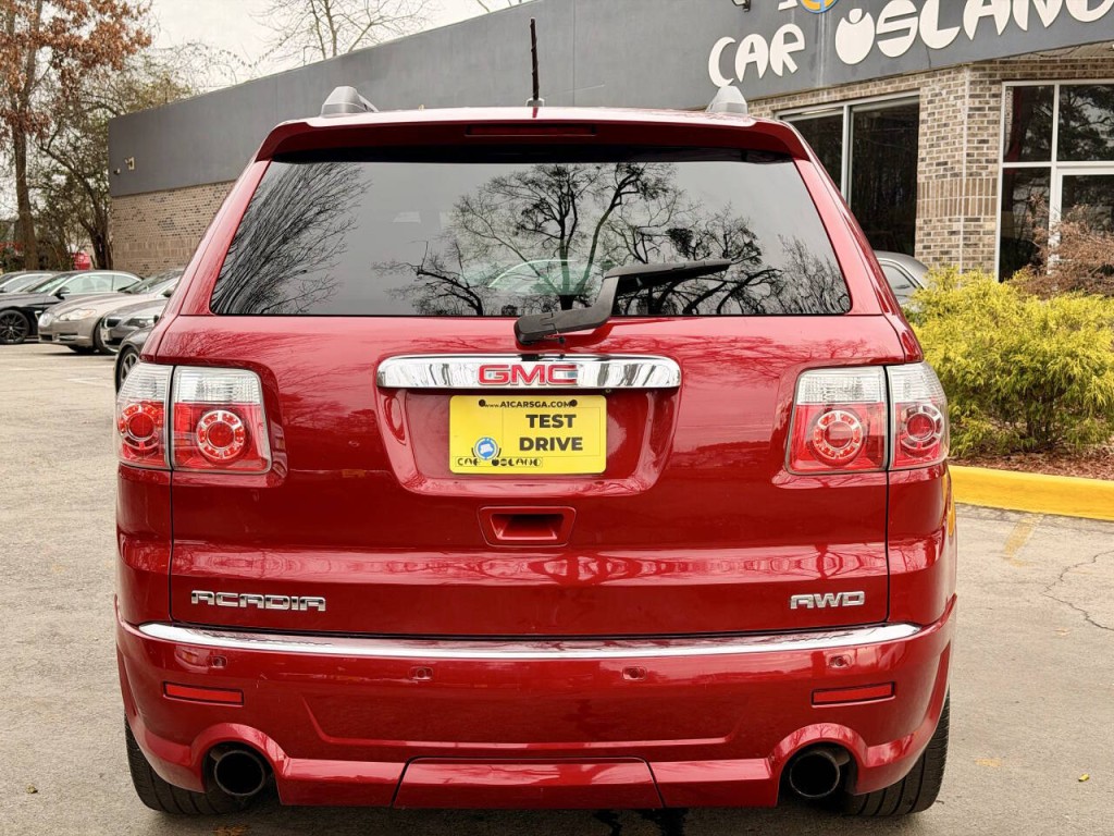 2012 GMC Acadia Image 16