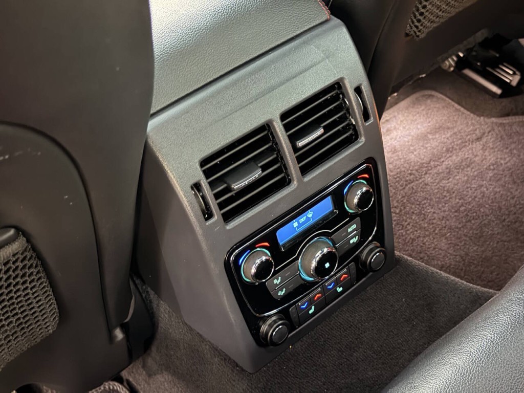 2016 Jaguar XF Image 22