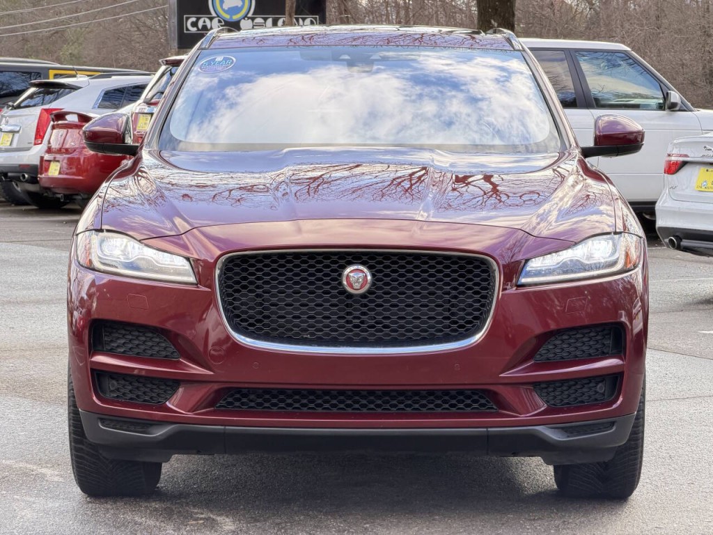 2017 Jaguar F-PACE Image 3
