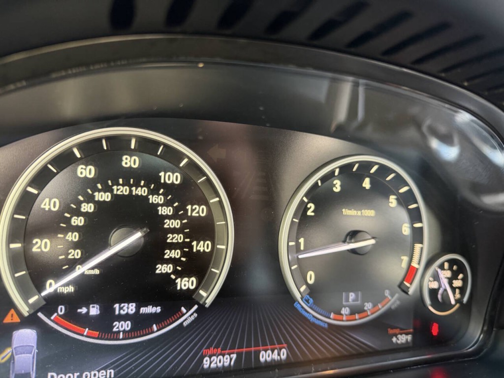 2013 BMW 7 Series Image 22