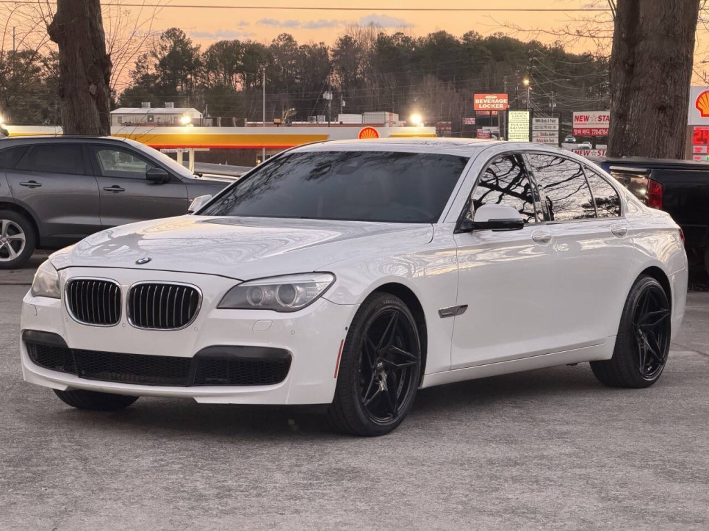 2013 BMW 7 Series Image 47