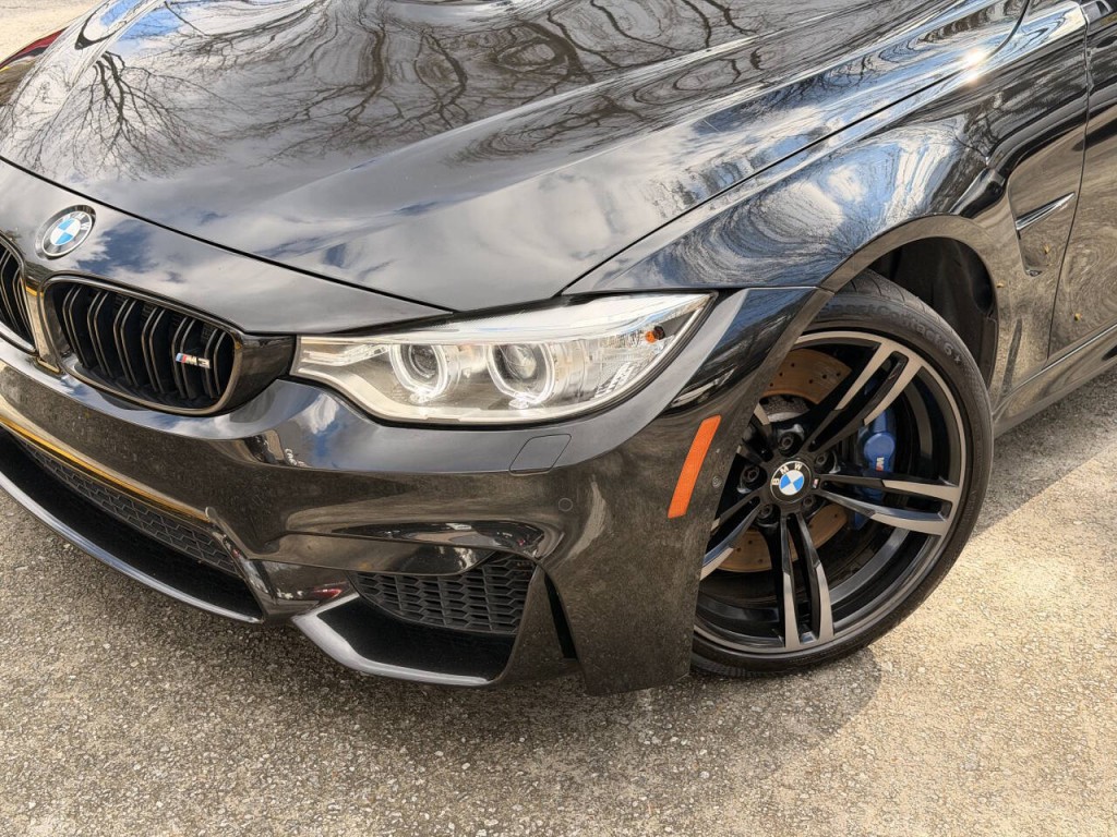 2017 BMW M3 Image 3