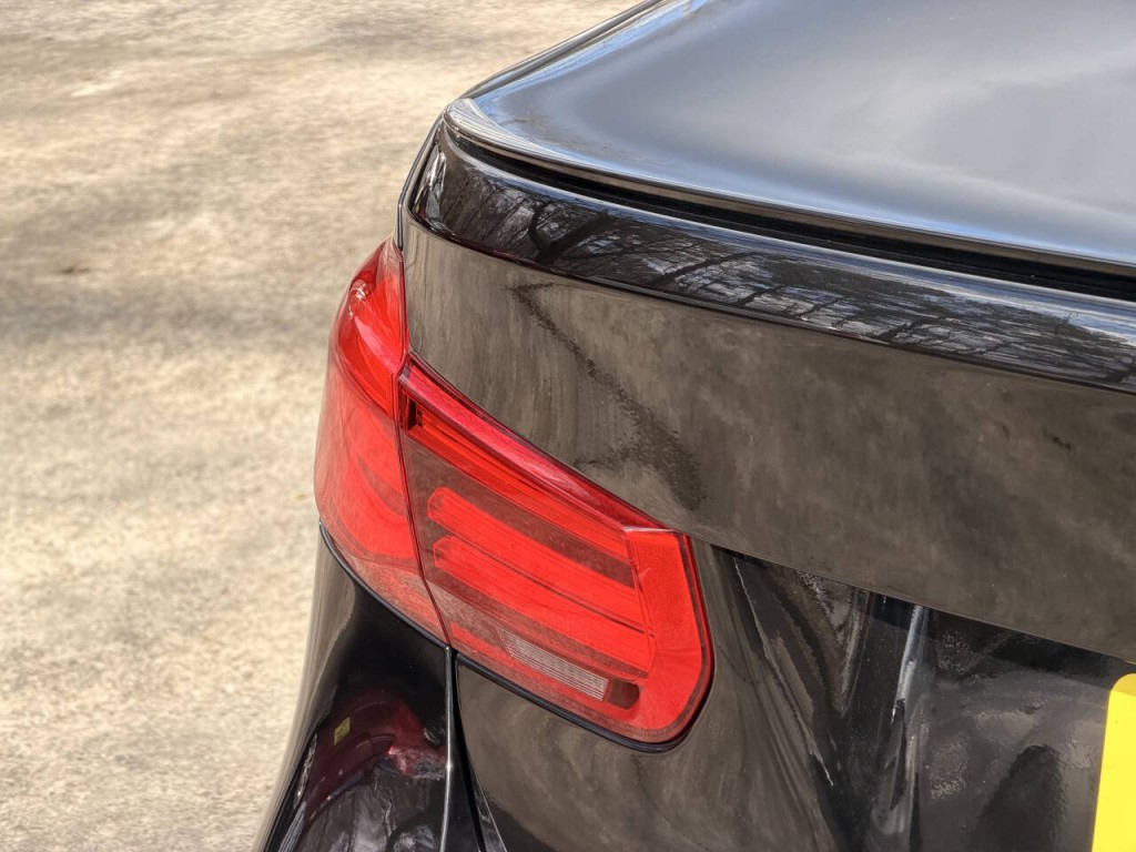 2017 BMW M3 Image 11