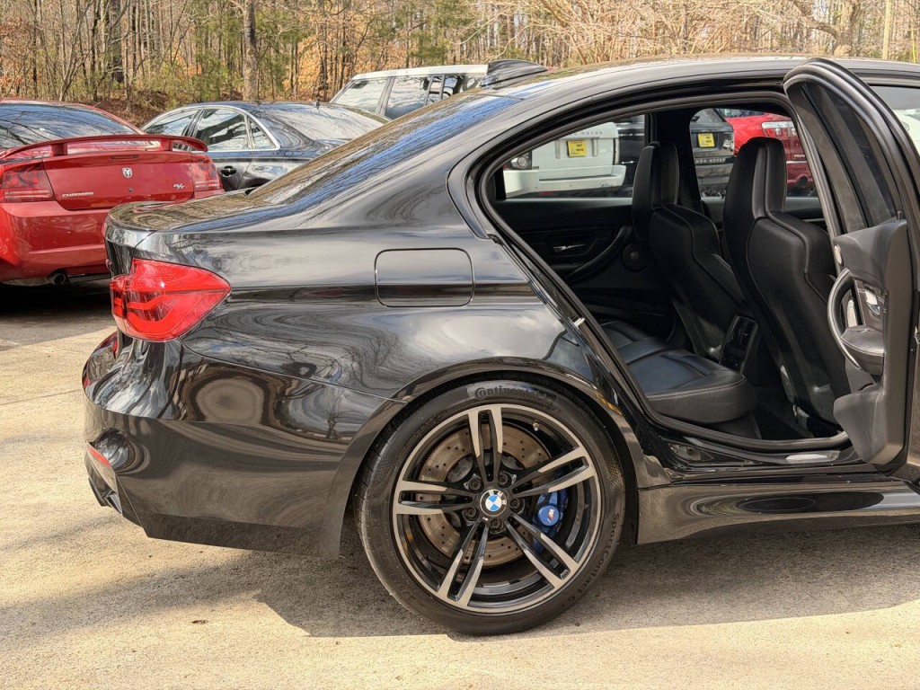 2017 BMW M3 Image 15