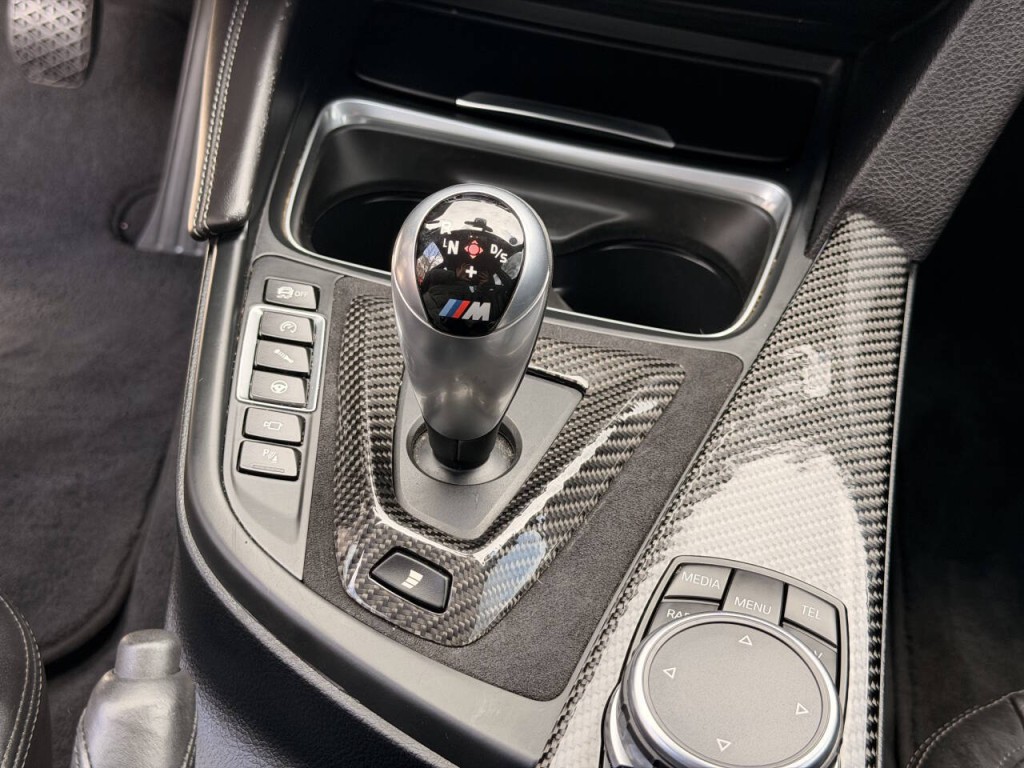 2017 BMW M3 Image 22