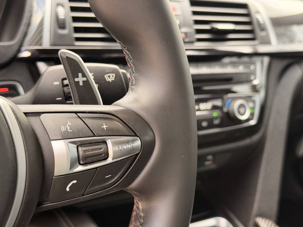 2017 BMW M3 Image 28