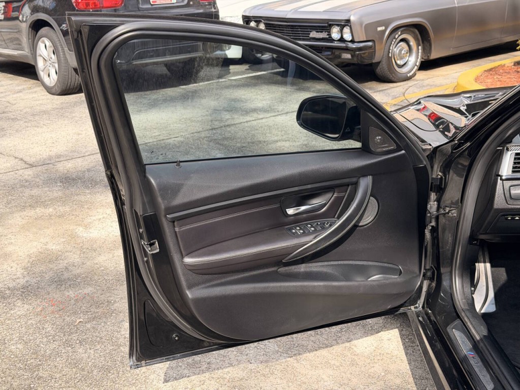 2017 BMW M3 Image 34