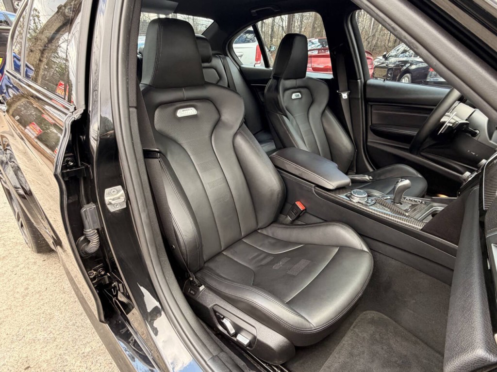 2017 BMW M3 Image 46