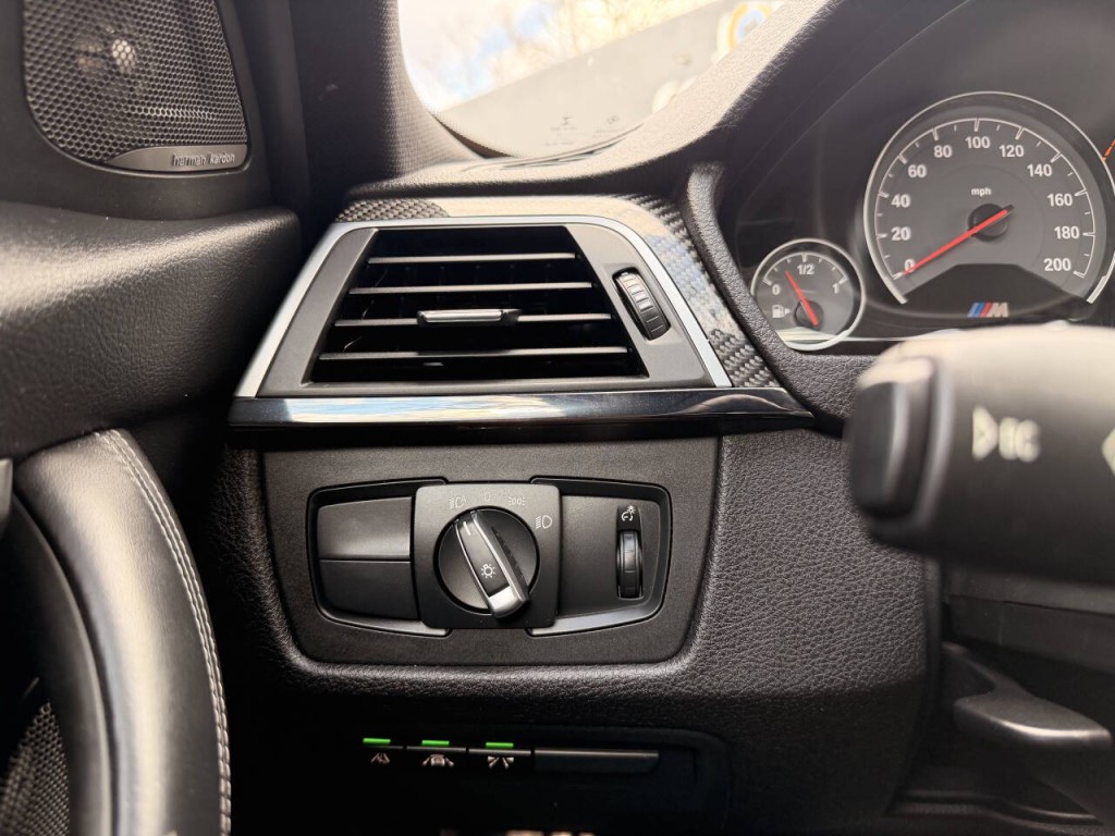 2017 BMW M3 Image 49