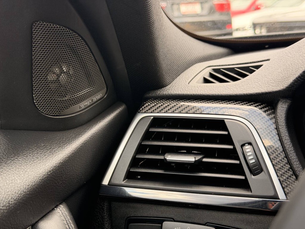 2017 BMW M3 Image 55