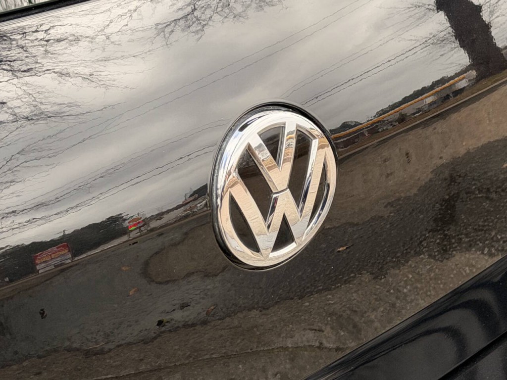 2015 Volkswagen GTI Image 6