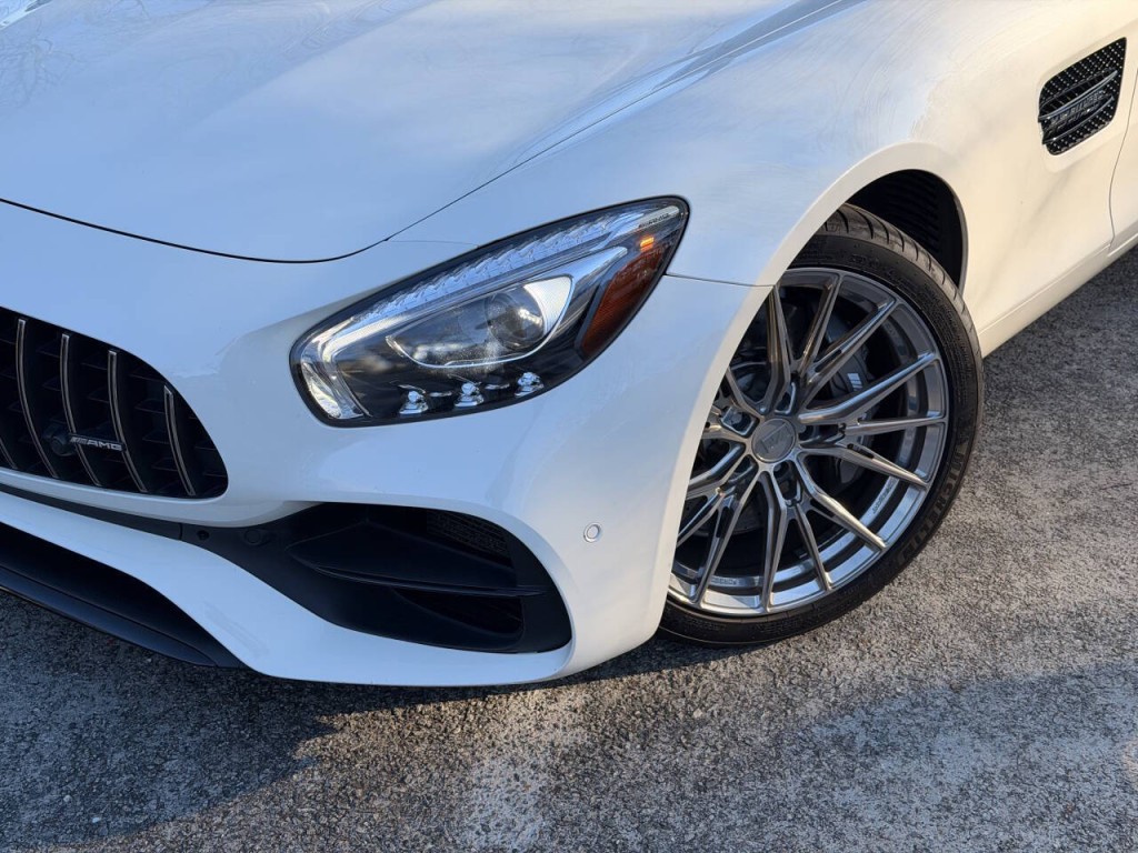 2018 Mercedes-Benz AMG GT Image 2