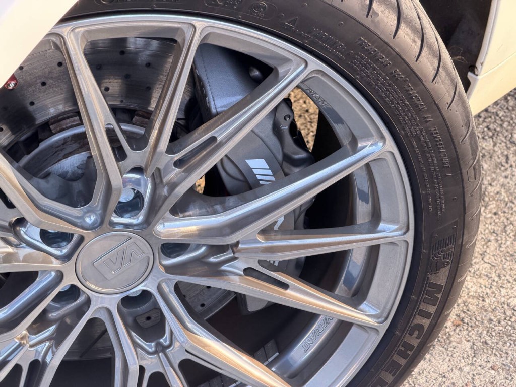 2018 Mercedes-Benz AMG GT Image 3