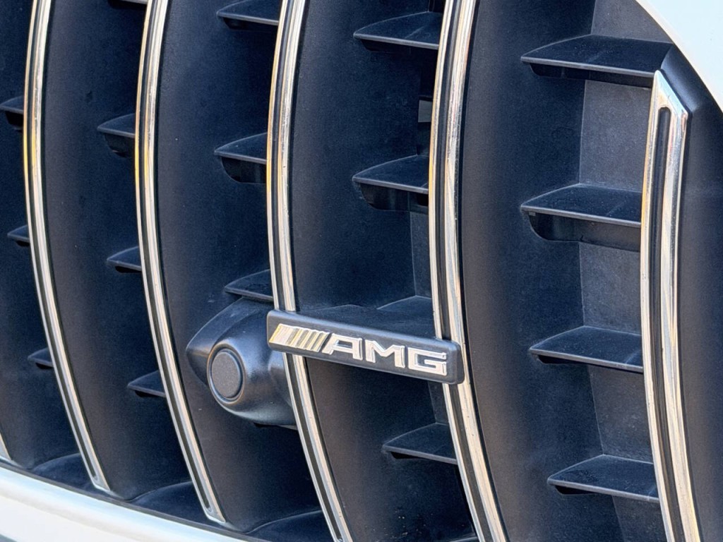 2018 Mercedes-Benz AMG GT Image 8
