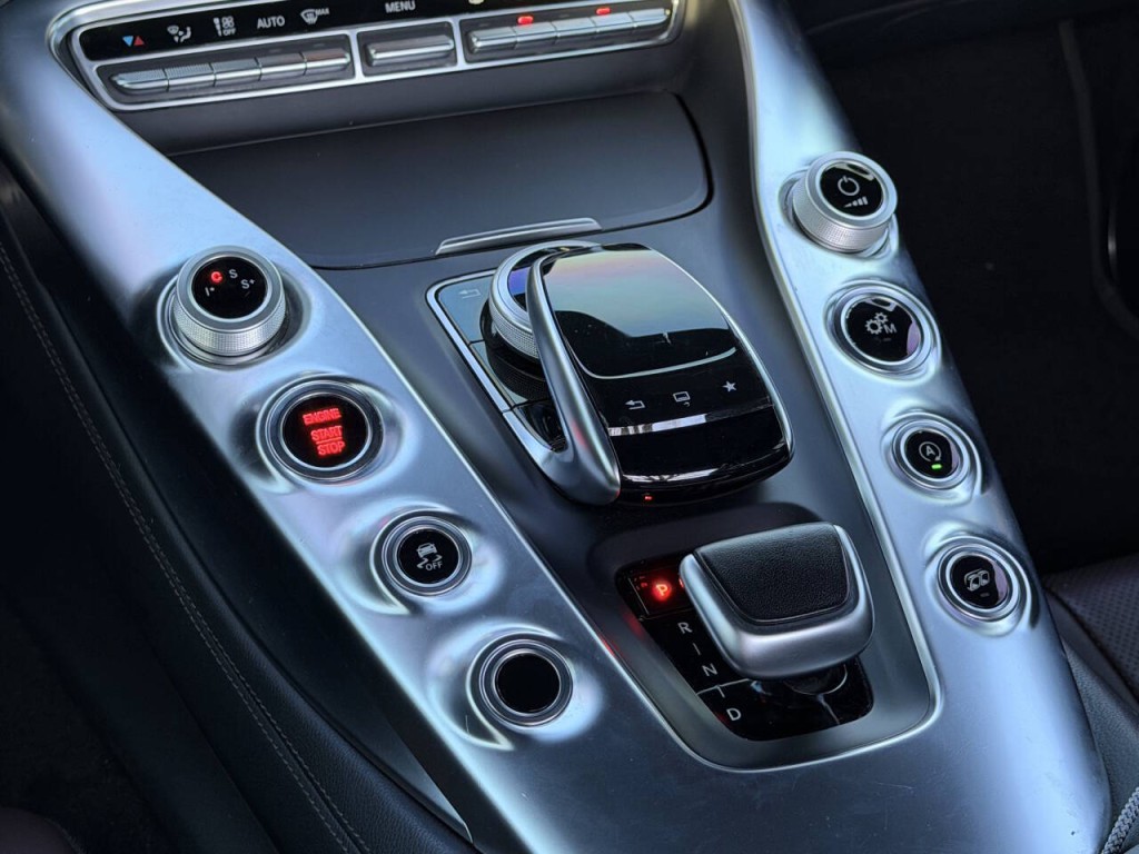 2018 Mercedes-Benz AMG GT Image 34