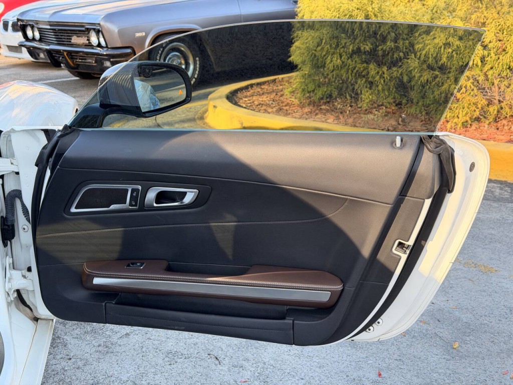 2018 Mercedes-Benz AMG GT Image 36