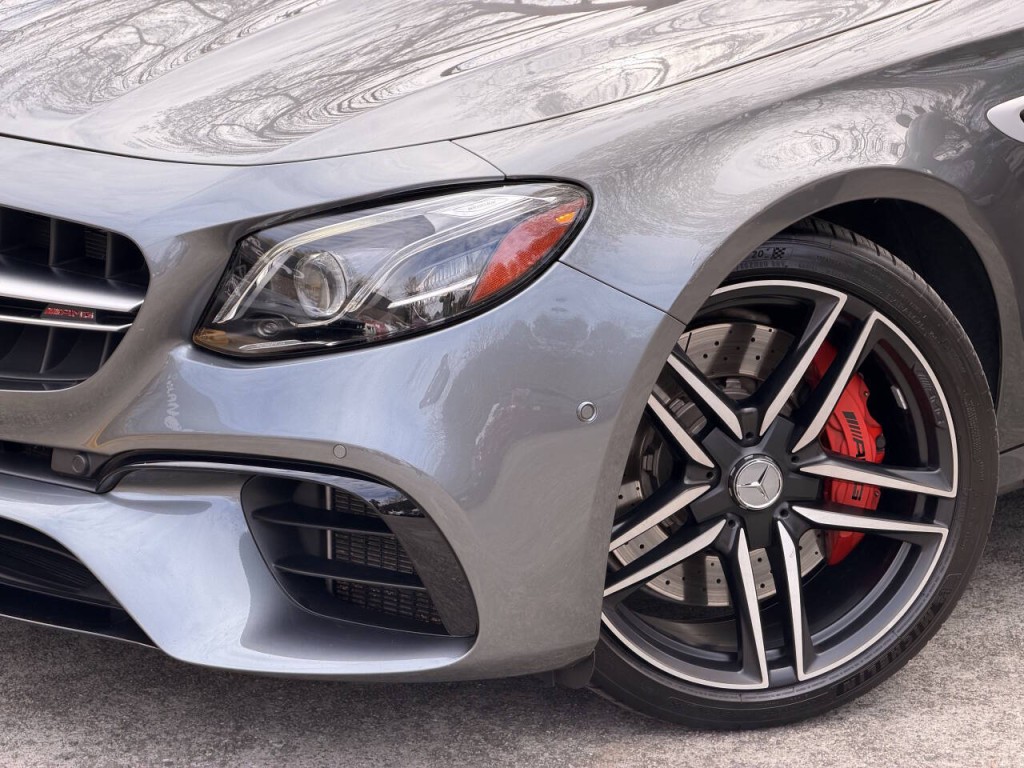 2019 Mercedes-Benz E-Class Image 2