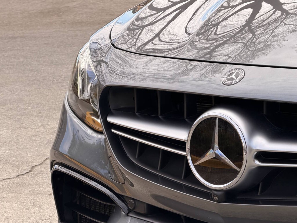 2019 Mercedes-Benz E-Class Image 4