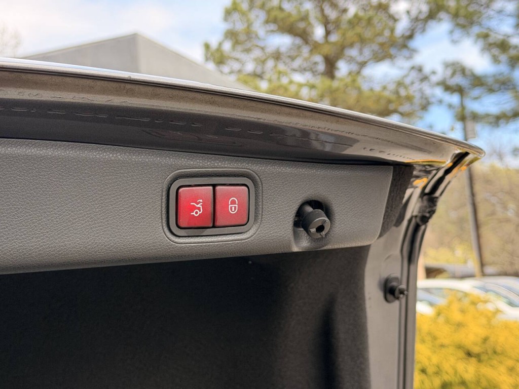 2019 Mercedes-Benz E-Class Image 12