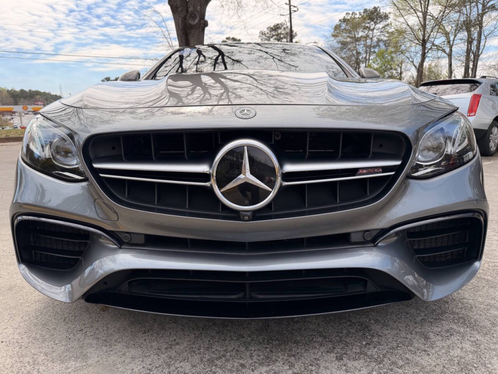 2019 Mercedes-Benz E-Class Image 18