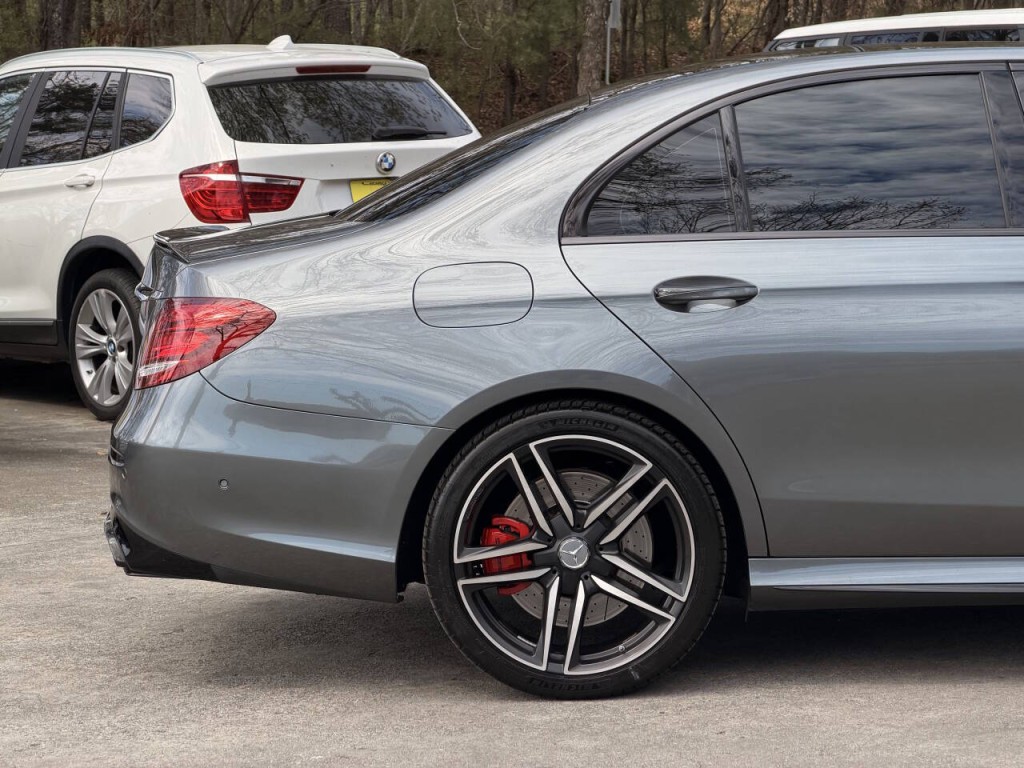 2019 Mercedes-Benz E-Class Image 22