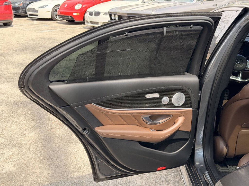 2019 Mercedes-Benz E-Class Image 32