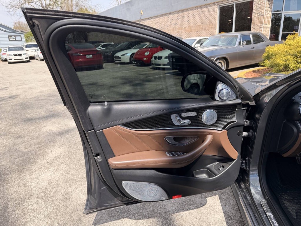 2019 Mercedes-Benz E-Class Image 47