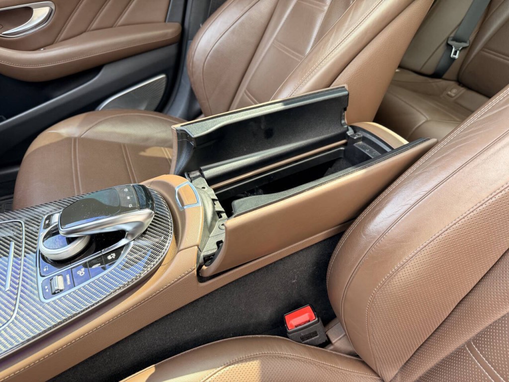 2019 Mercedes-Benz E-Class Image 60