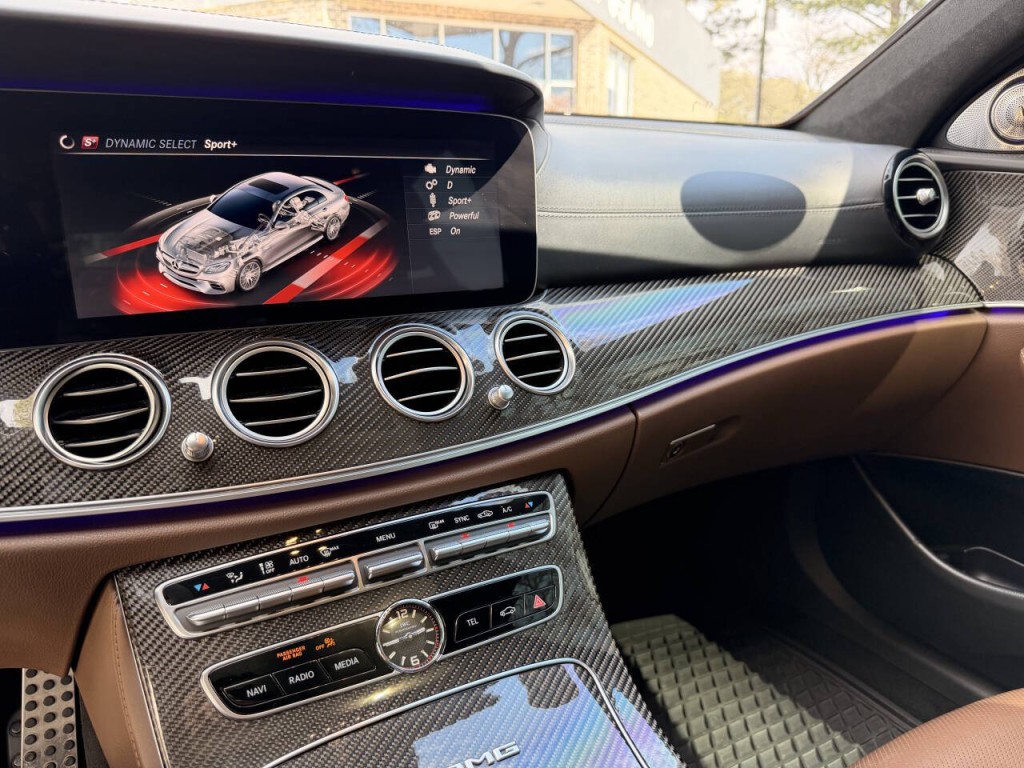 2019 Mercedes-Benz E-Class Image 64
