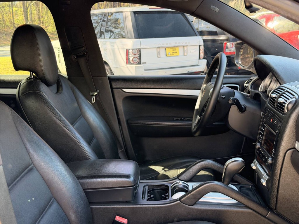 2009 Porsche Cayenne Image 36