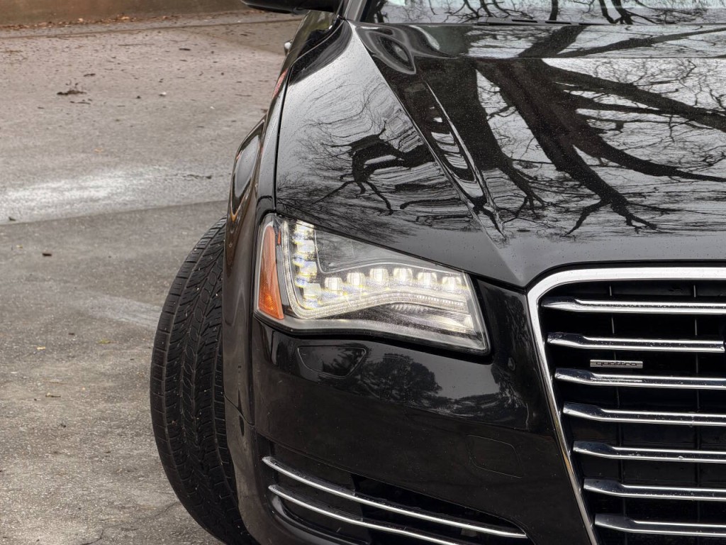 2013 Audi A8 Image 3