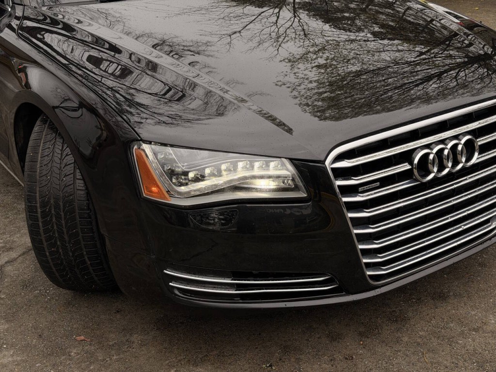 2013 Audi A8 Image 4