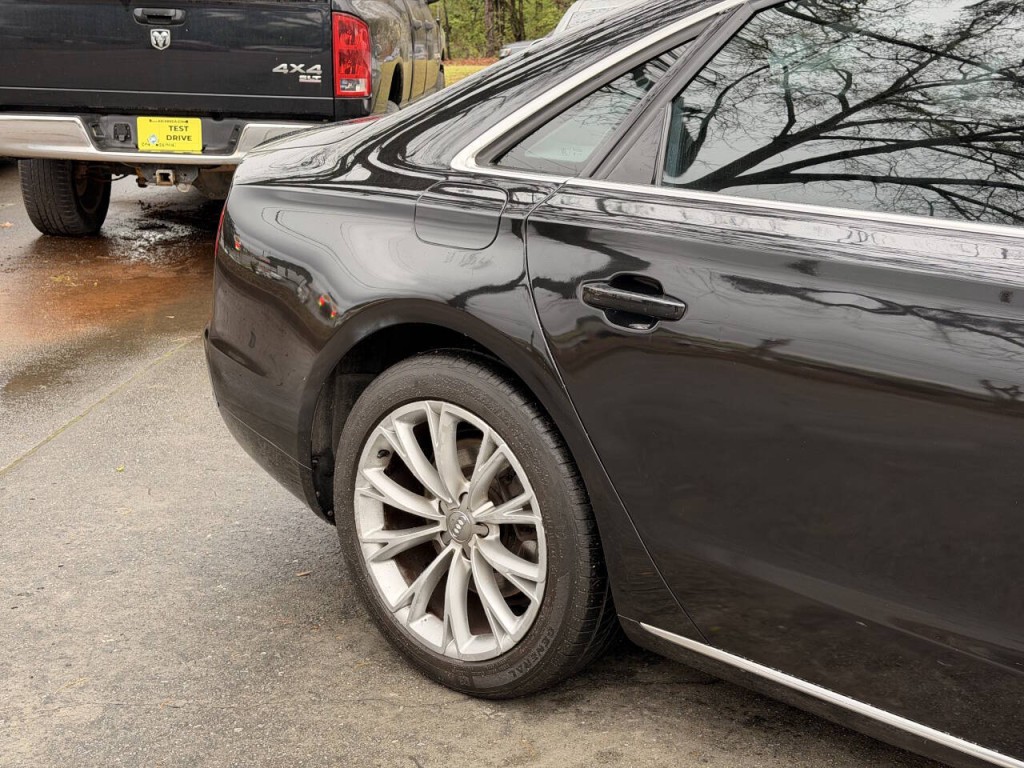 2013 Audi A8 Image 5
