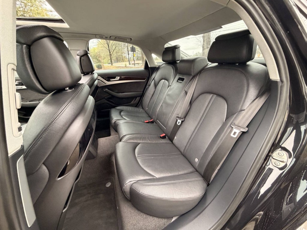 2013 Audi A8 Image 29