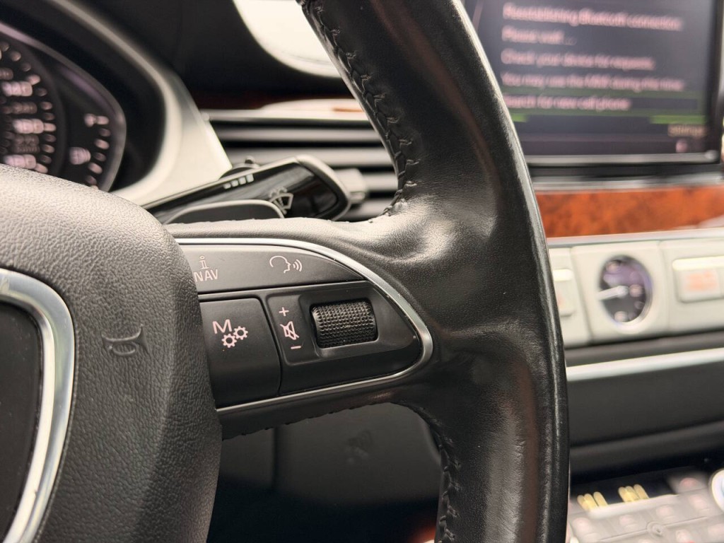 2013 Audi A8 Image 43