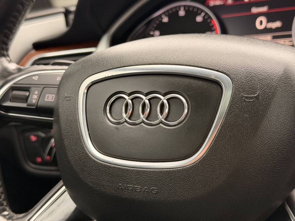 2013 Audi A8 Image 45