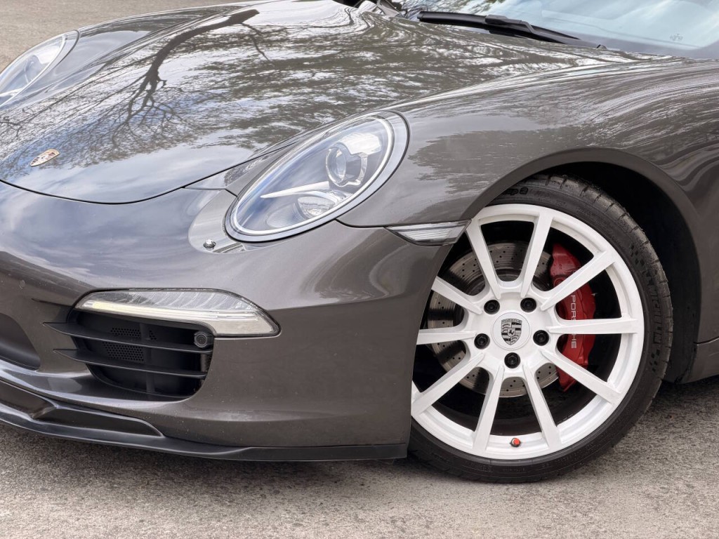 2012 Porsche 911 Image 5