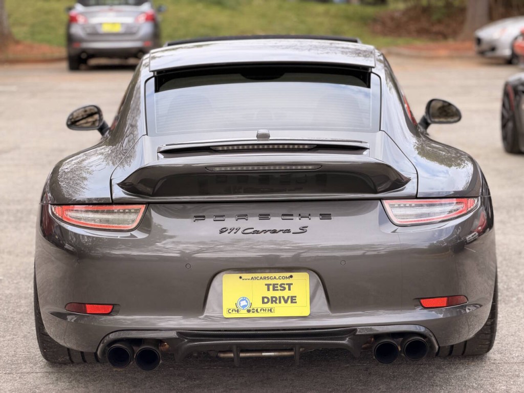 2012 Porsche 911 Image 17