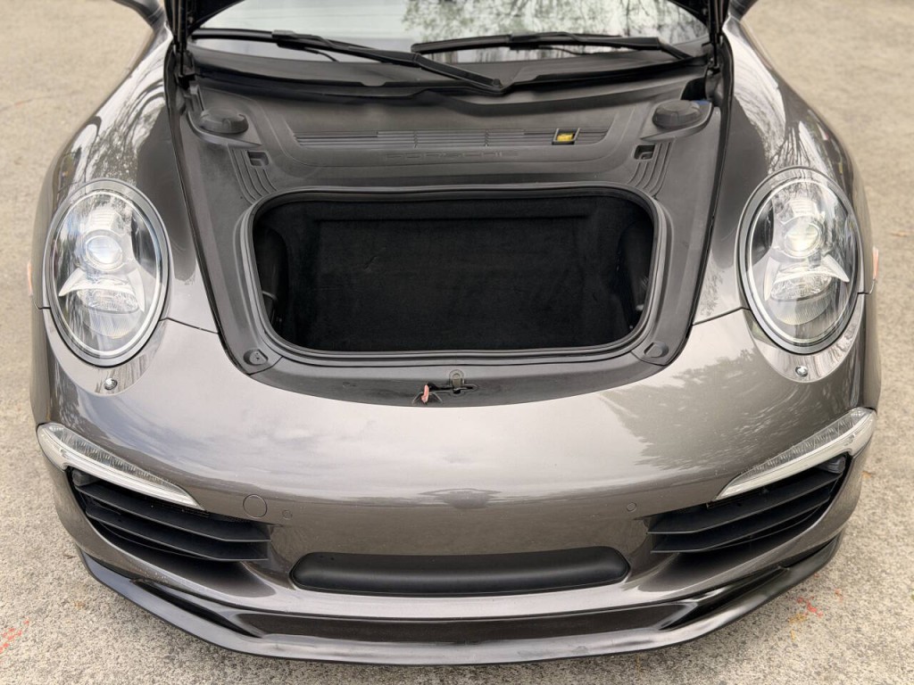 2012 Porsche 911 Image 27