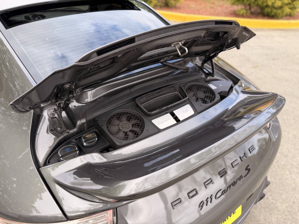 2012 Porsche 911 Image 28