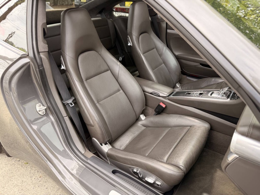 2012 Porsche 911 Image 44