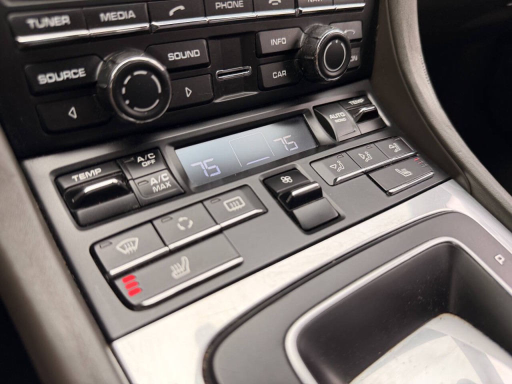 2012 Porsche 911 Image 49