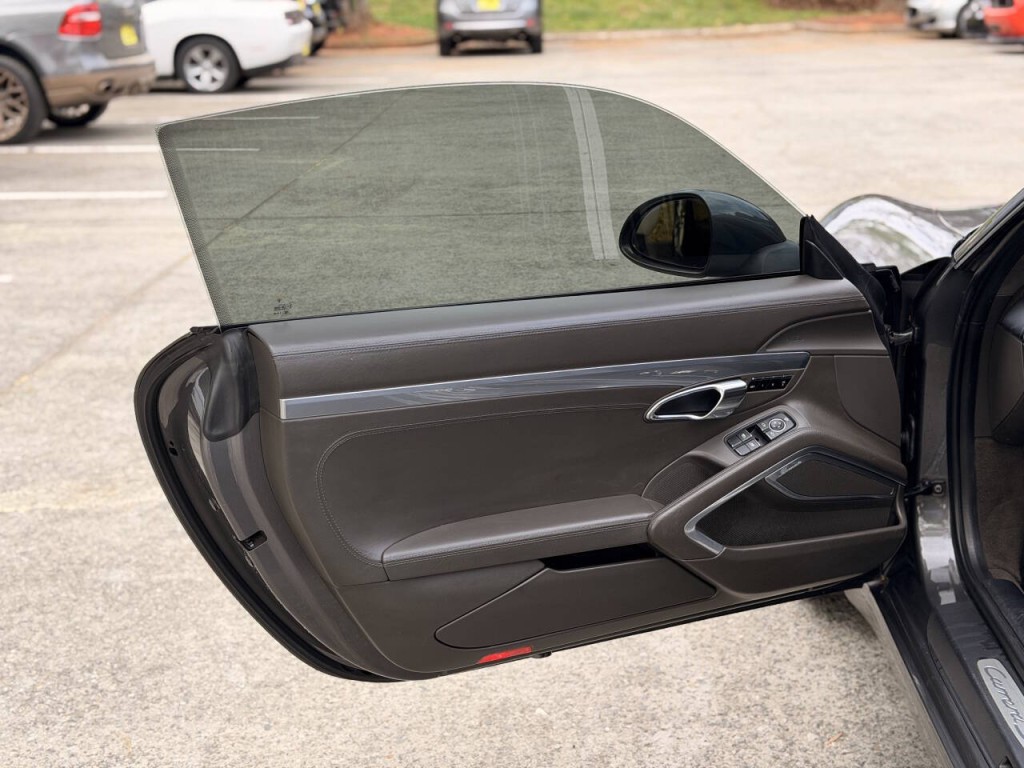 2012 Porsche 911 Image 56