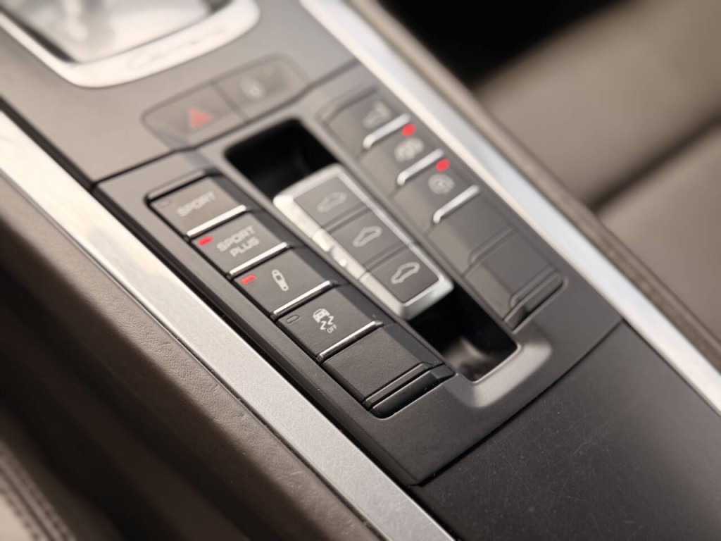 2012 Porsche 911 Image 66