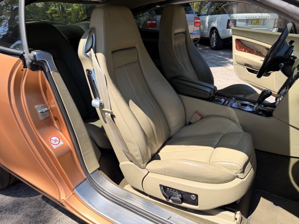 2005 Bentley Continental Image 3
