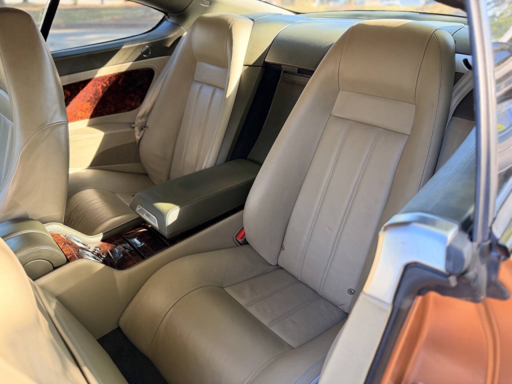 2005 Bentley Continental Image 4